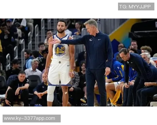 勇士官方宣布库里股四头肌受伤一周后将进行复查评估